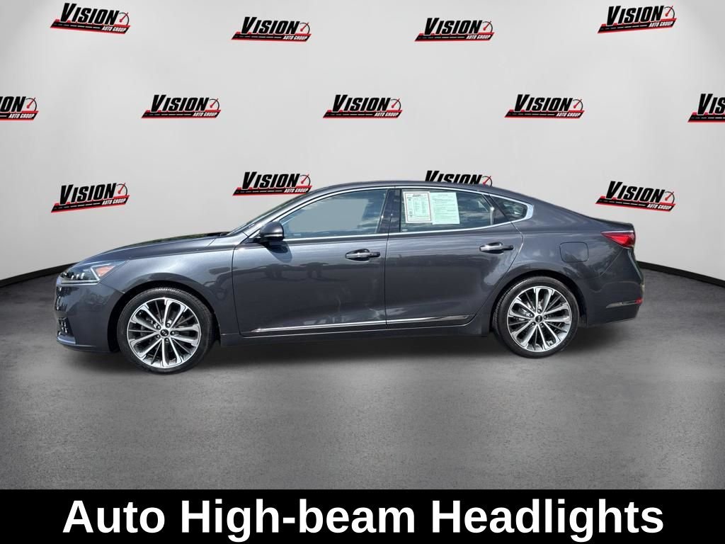 Used 2019 Gray Kia Technology image 9
