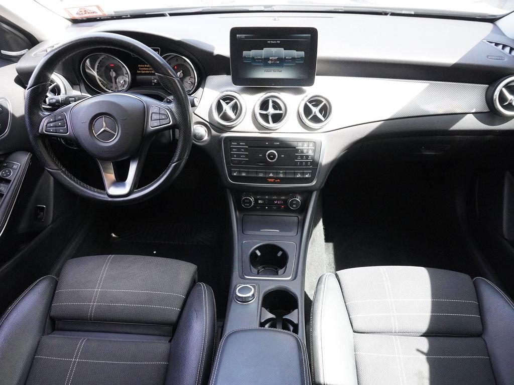 Used 2017 Gray Mercedes-Benz GLA 250 image 32