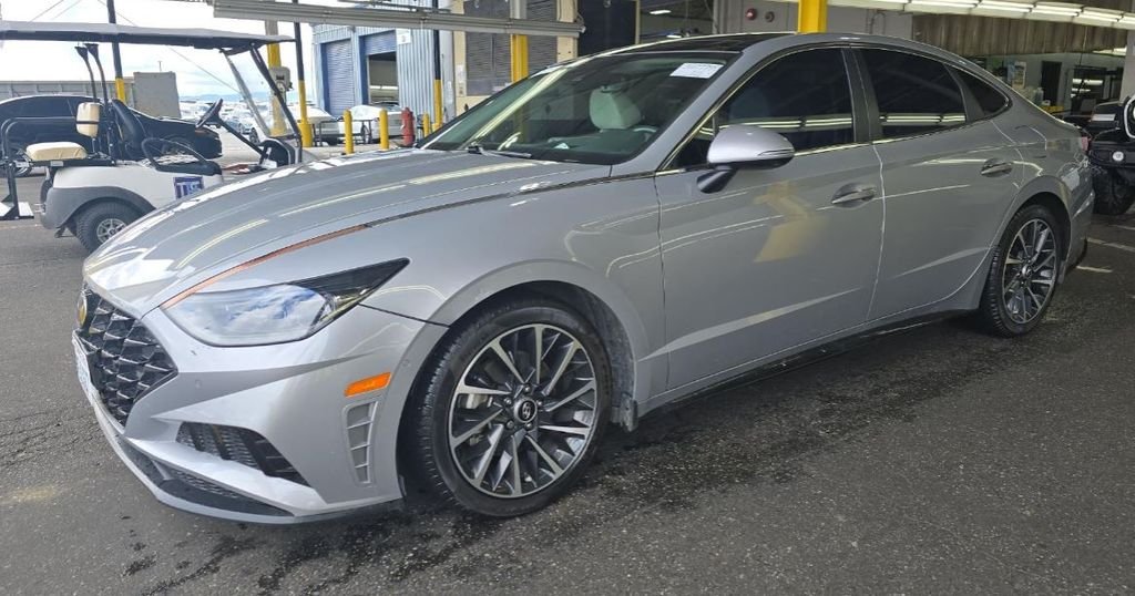 2023 Hyundai Sonata Limited's photo