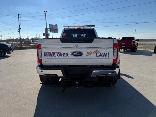 Used 2017 White Ford Lariat image 4