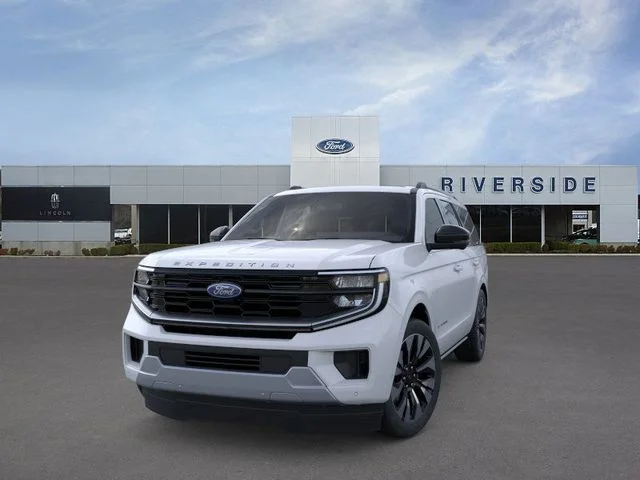 New 2026 Space Silver Metallic Ford Platinum® image 2