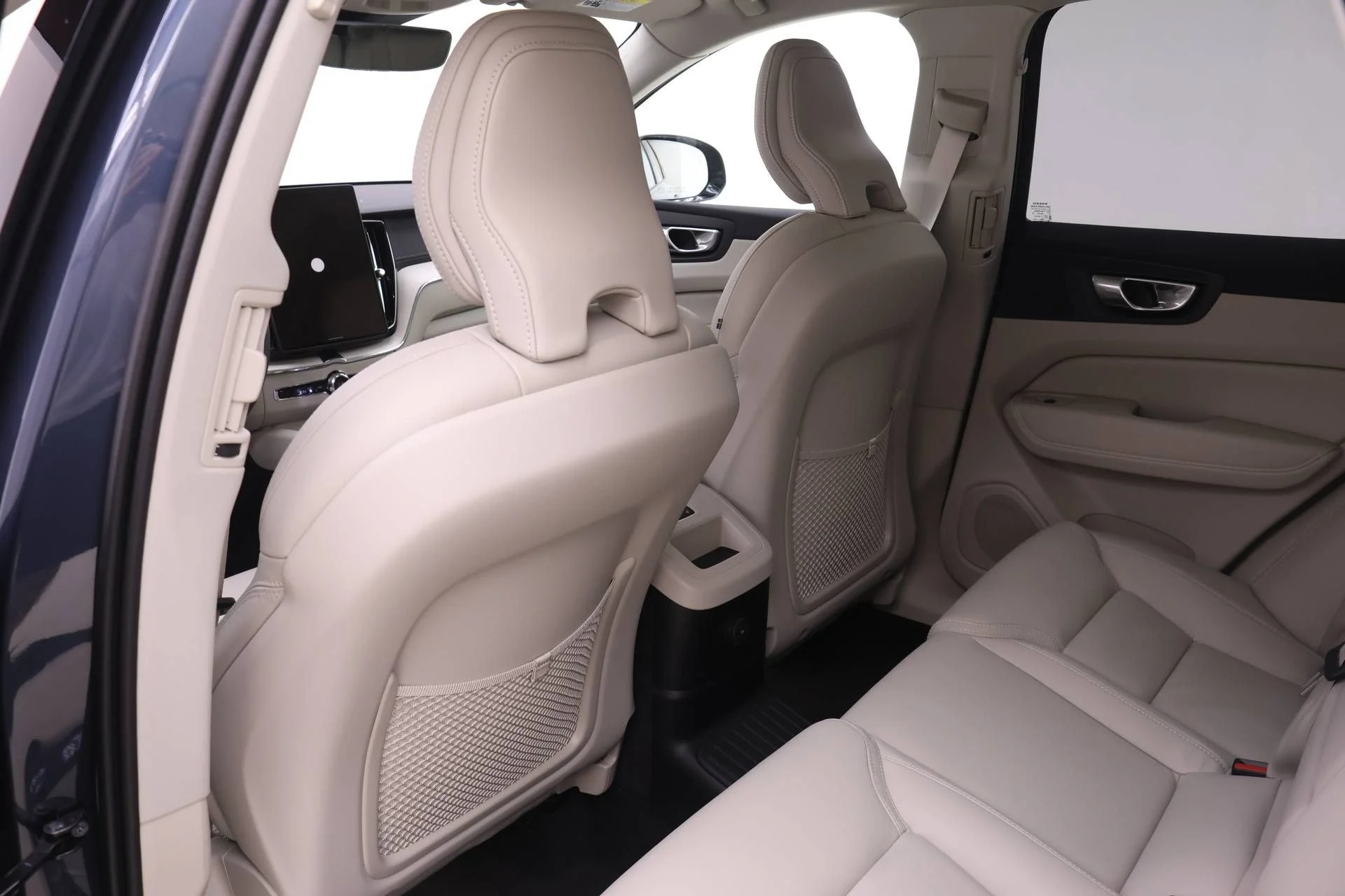 New 2026 Denim Blue Volvo Ultra image 13