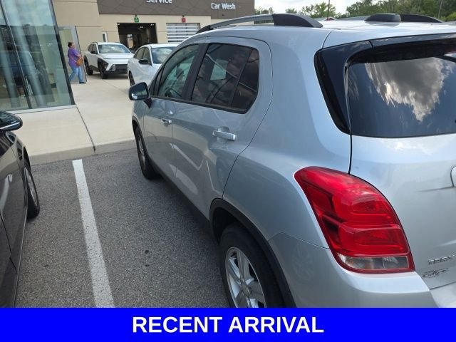 Used 2021 Silver Chevrolet LT image 12