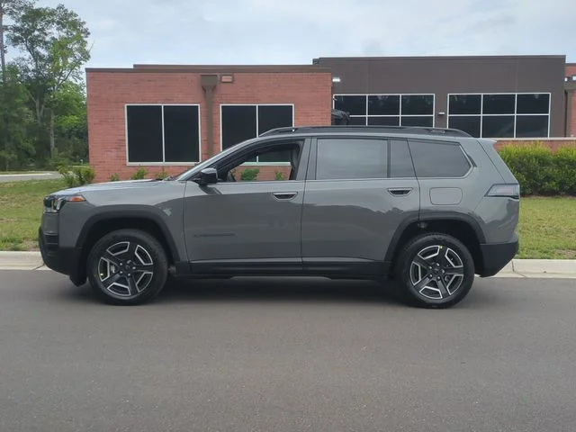 New 2026 Sting-Gray Clear-Coat Exterior Paint Jeep Laredo image 10