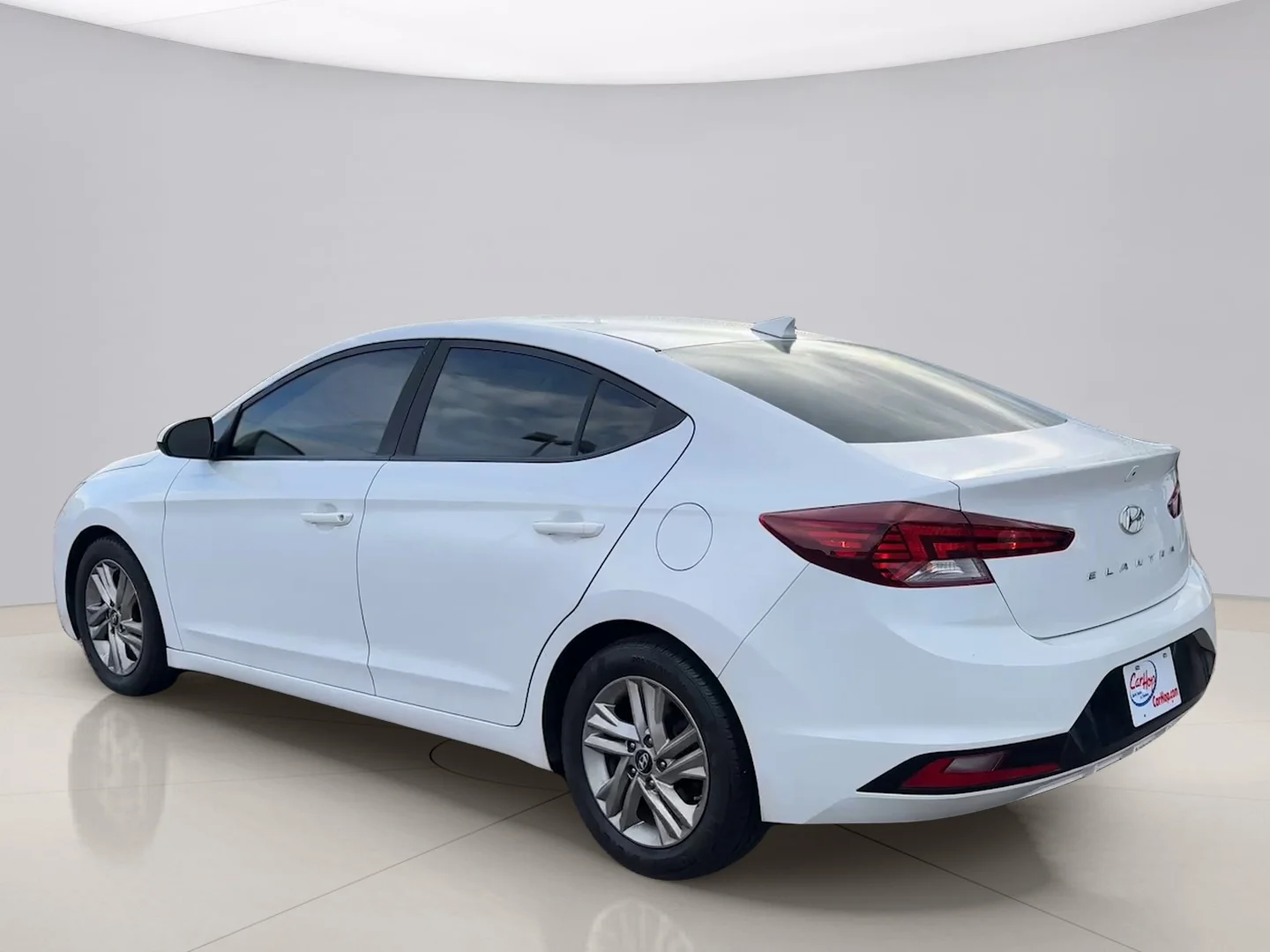 Used 2019 White Hyundai LIMITED image 3
