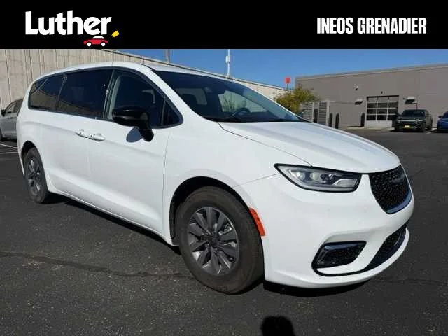 2024 Chrysler Pacifica