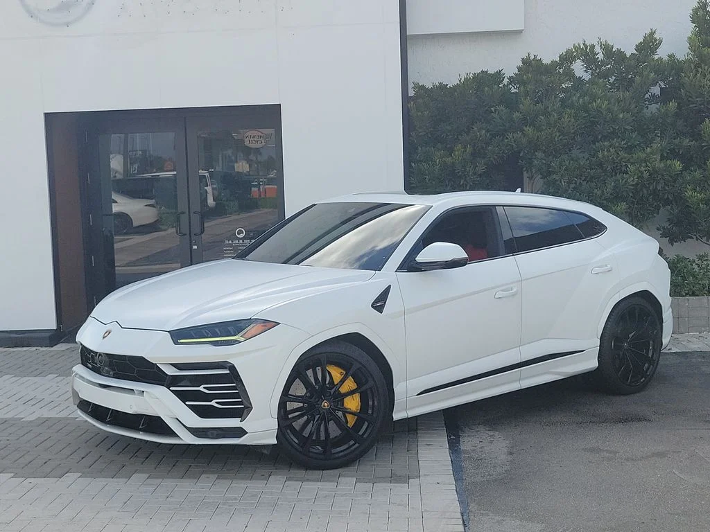 2022 Lamborghini Urus 4.0 V8's photo
