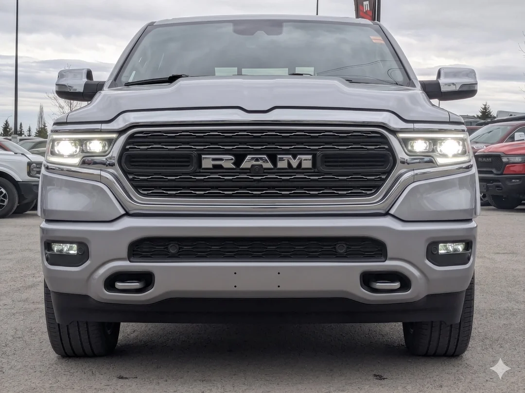Certified Used 2023 Silver RAM Limited - - 4x4 - Elite Pkg - Ltd Lvl 1 Grp - Pano Sunroof - 22 Wheels & More! image 3
