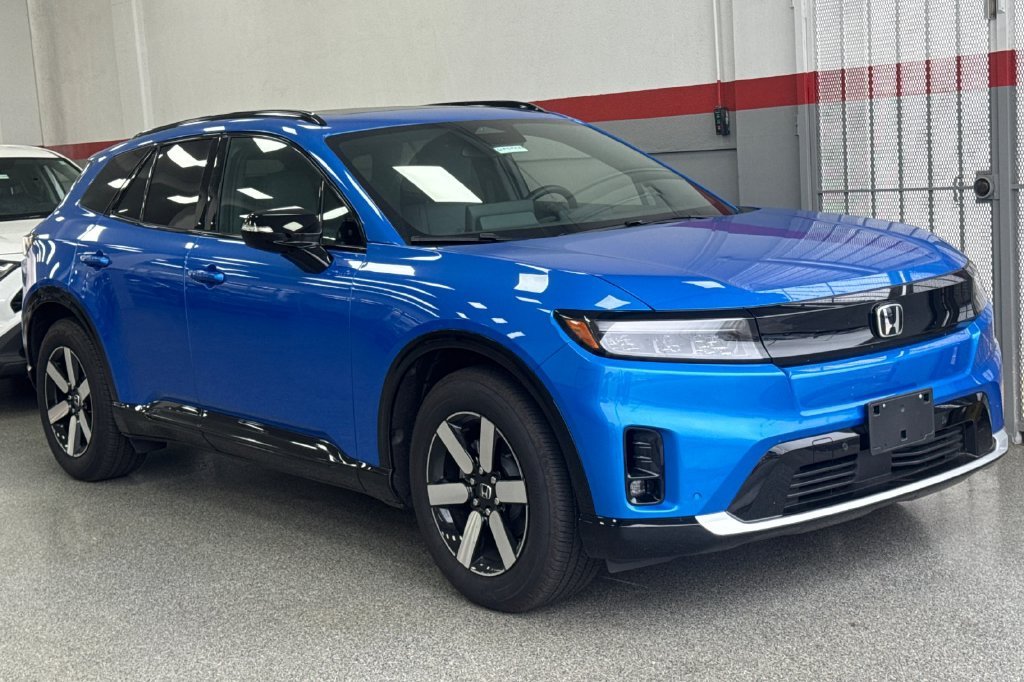 Used 2026 Blue Honda Touring image 2