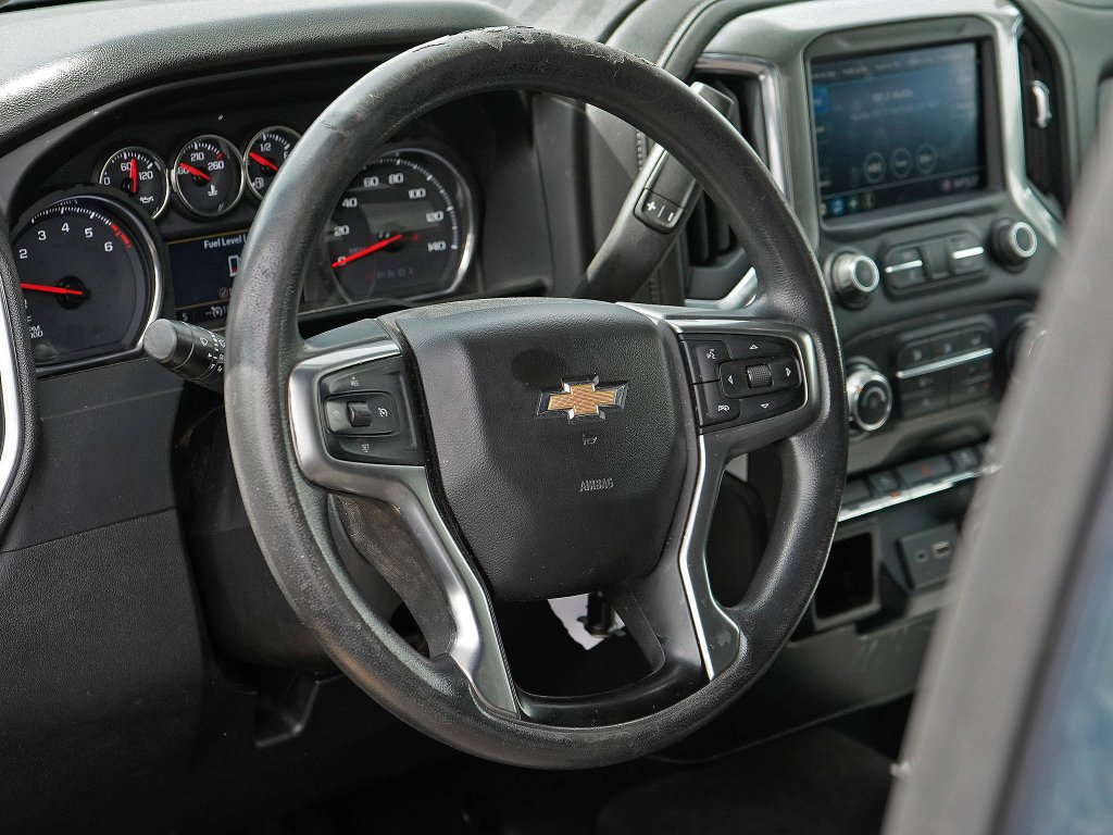 Used 2020 Shadow Gray Metallic Chevrolet LT image 10