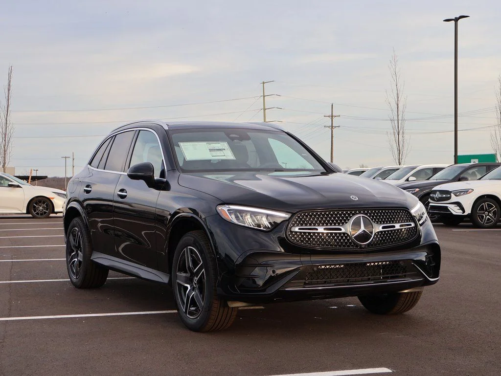 New 2026 Black Mercedes-Benz GLC 300 image 3