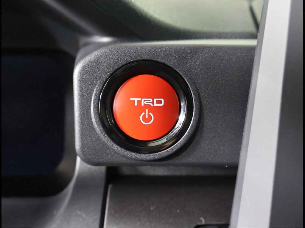2026 Toyota 4Runner TRD Off-Road - Photo 9