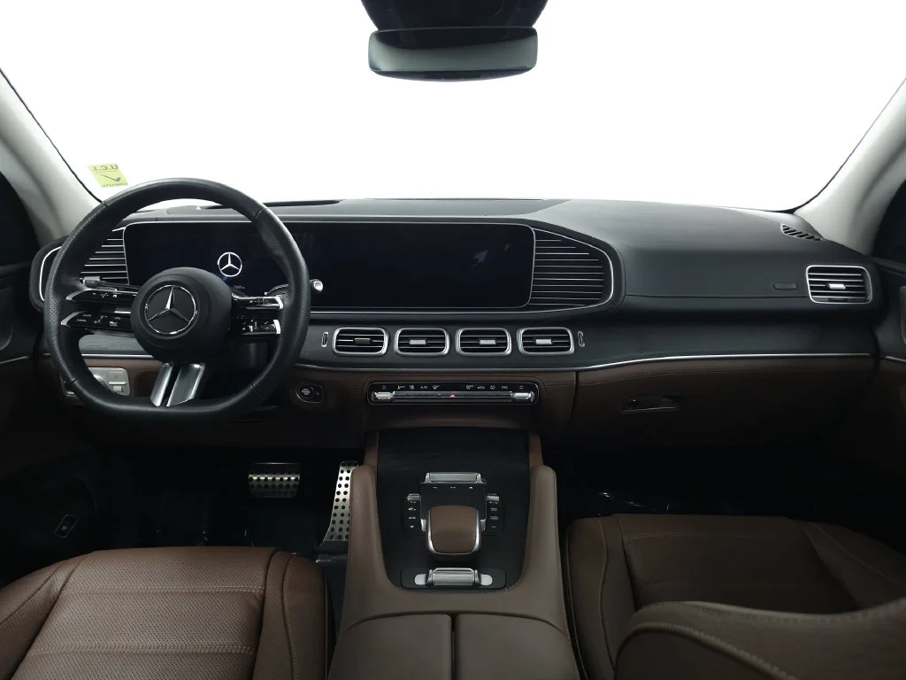 Certified Used 2024 MANUFAKTUR Alpine Gray Mercedes-Benz GLS 580 image 27