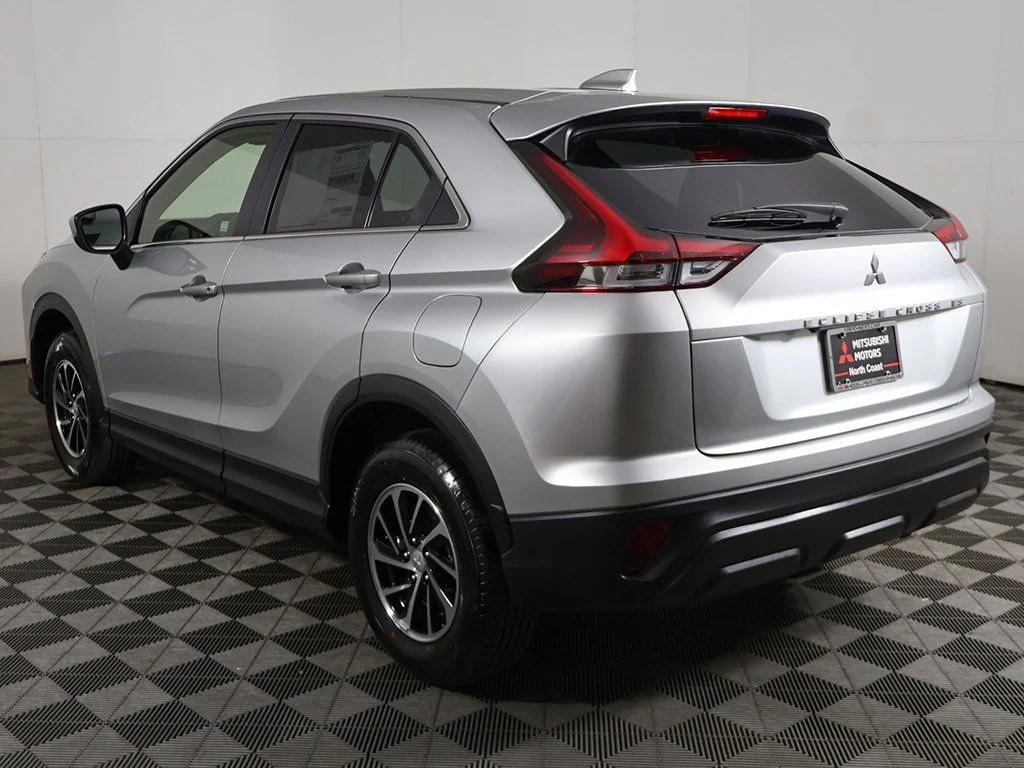 2026 Mitsubishi Eclipse Cross ES - Photo 6