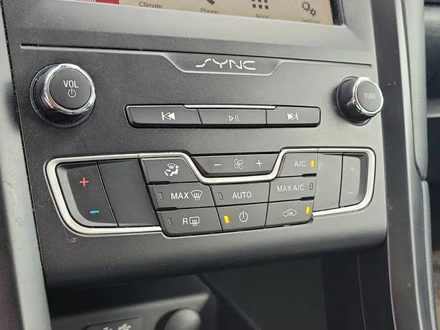 2019 Ford Fusion SE - Photo 32