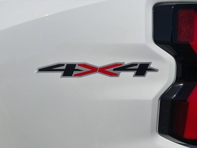 2026 Chevrolet Colorado LT - Photo 13