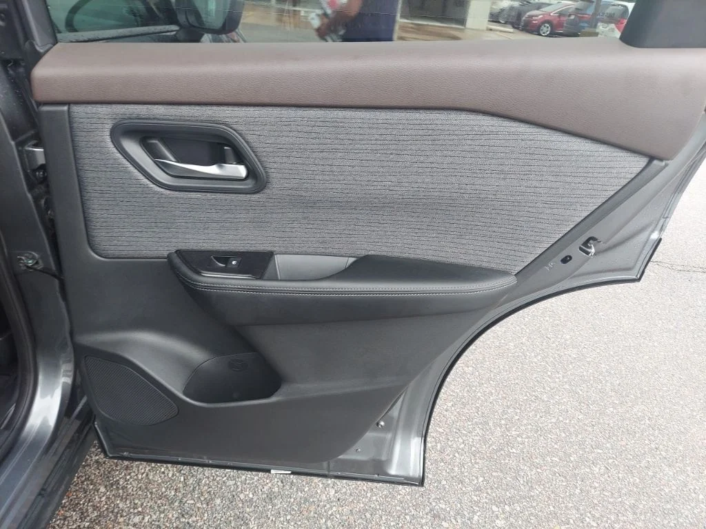 Used 2023 Gray Nissan SV image 33