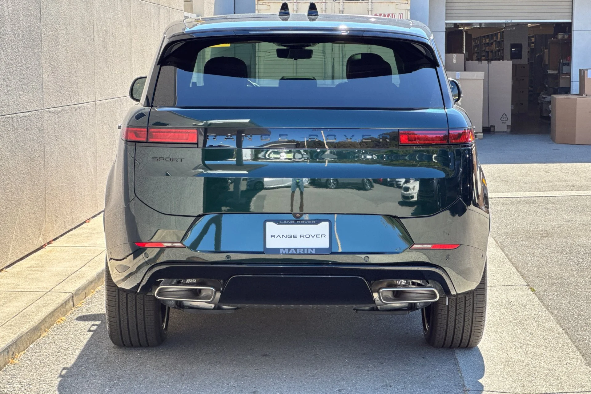 New 2026 British Racing Green Land Rover Dynamic SE image 7