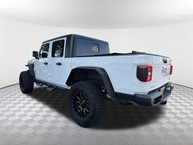 Used 2020 White Jeep Overland 4x4 image 7