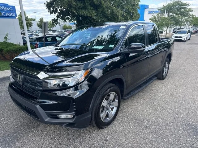 Used 2024 Black Honda RTL image 1