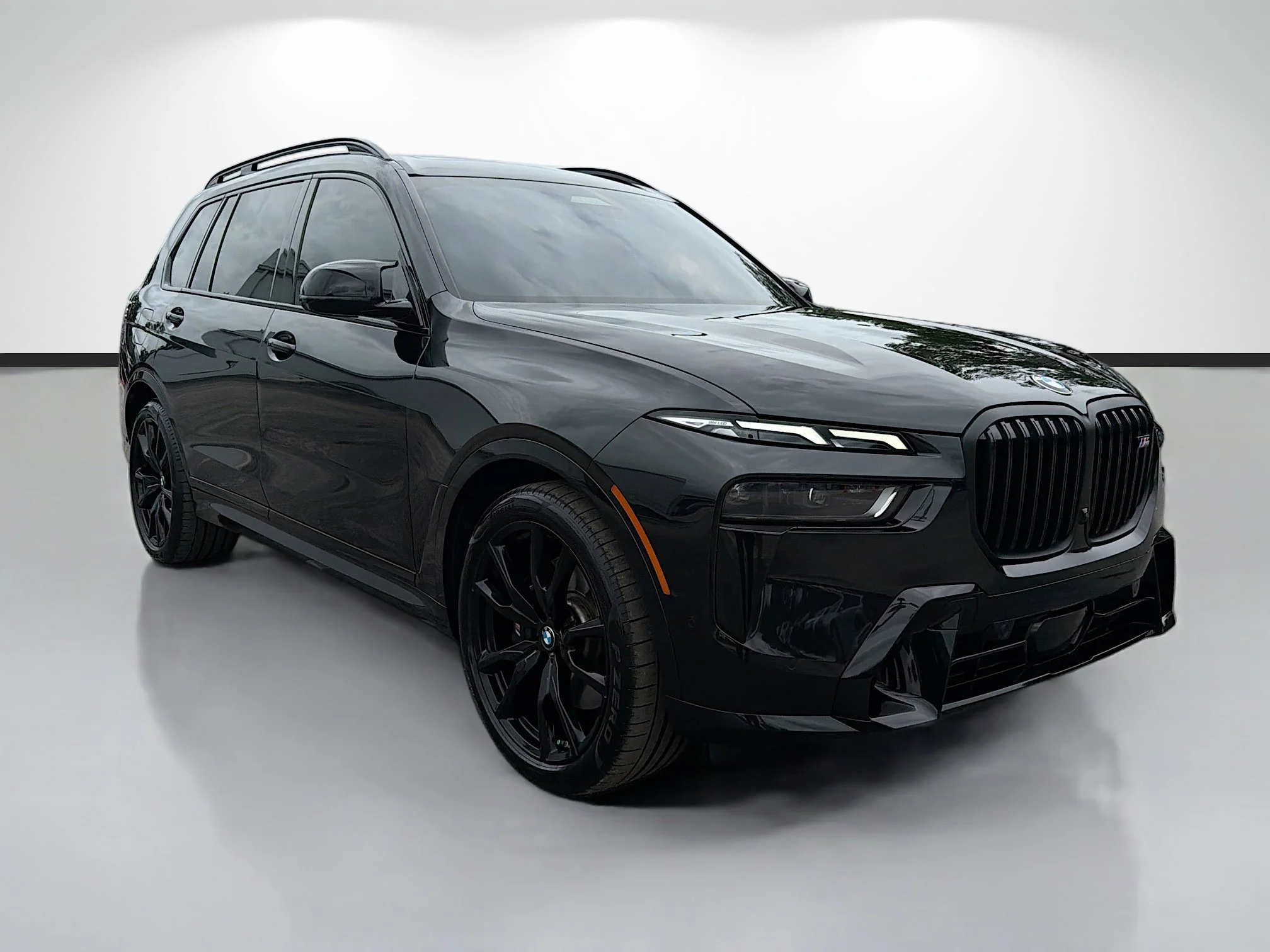 2024 BMW X7 M60i's photo