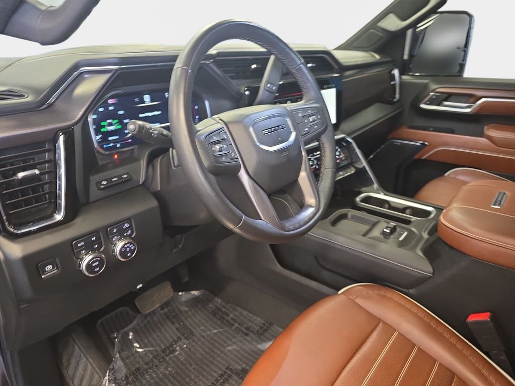 Used 2024 Silver GMC Denali Ultimate image 17
