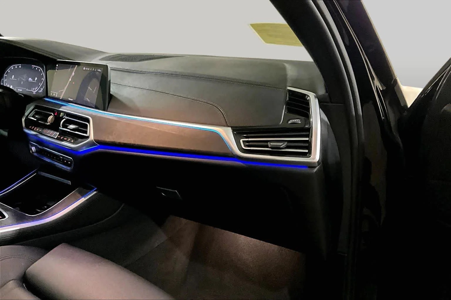 Certified Used 2019 Jet Black BMW xDrive40i image 35