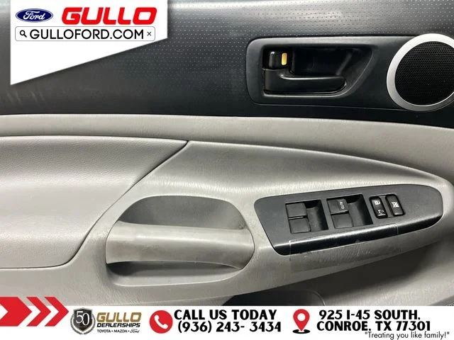 Used 2014 Black Toyota Base image 18