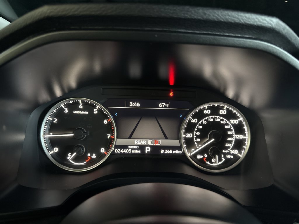 Used 2024 White Mitsubishi SE image 23