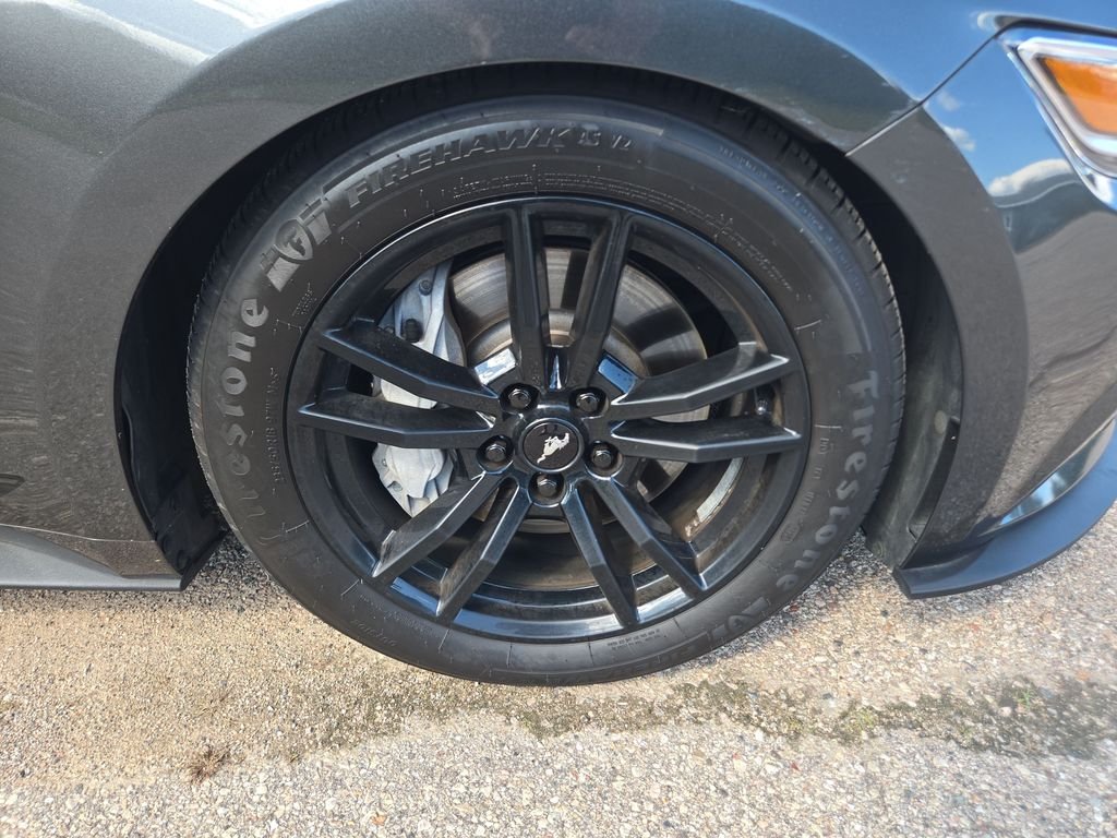 Used 2016 Magnetic Ford GT Premium image 28