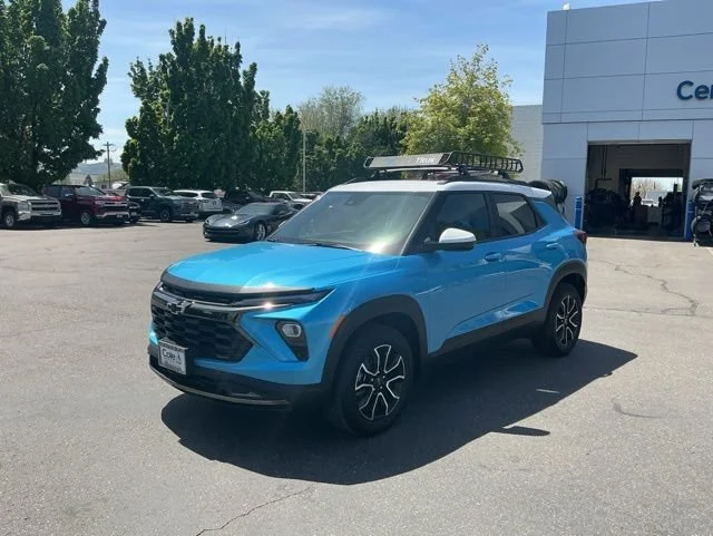 Used 2025 Marina Blue Metallic Chevrolet ACTIV image 7