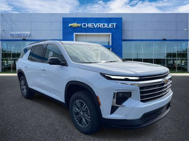 2026 Chevrolet Traverse FWD LT