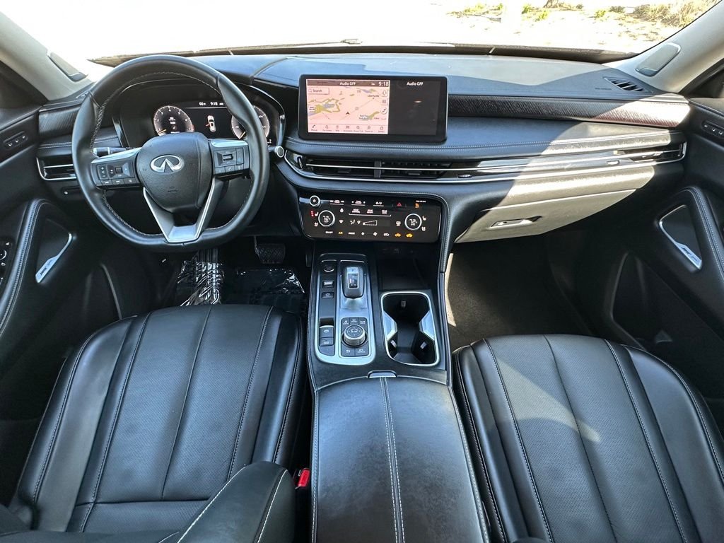 Used 2023 Black INFINITI Sensory image 18