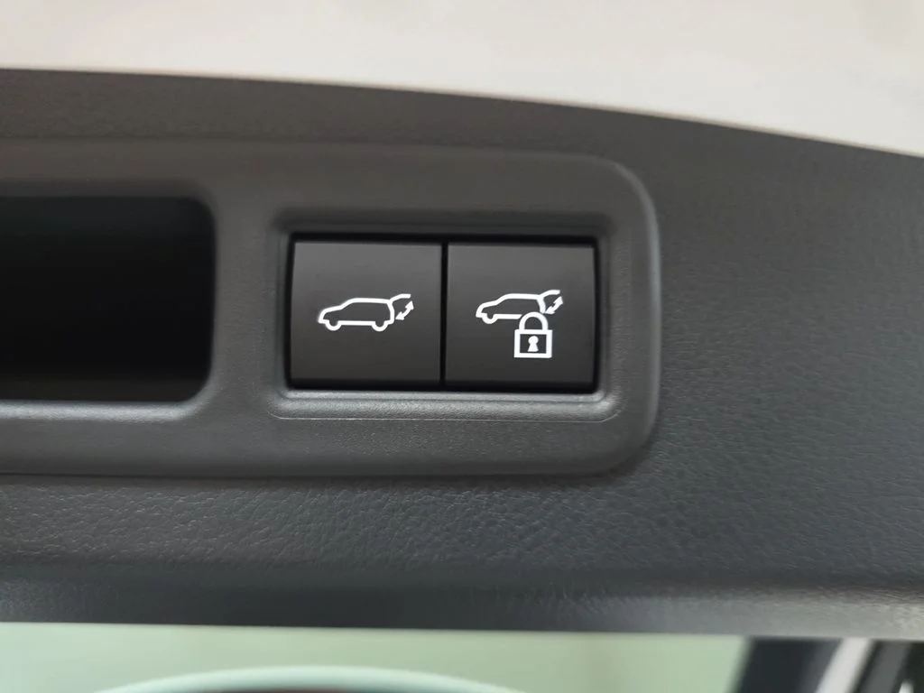 New 2026 Eminent White Pearl Lexus PREMIUM image 13
