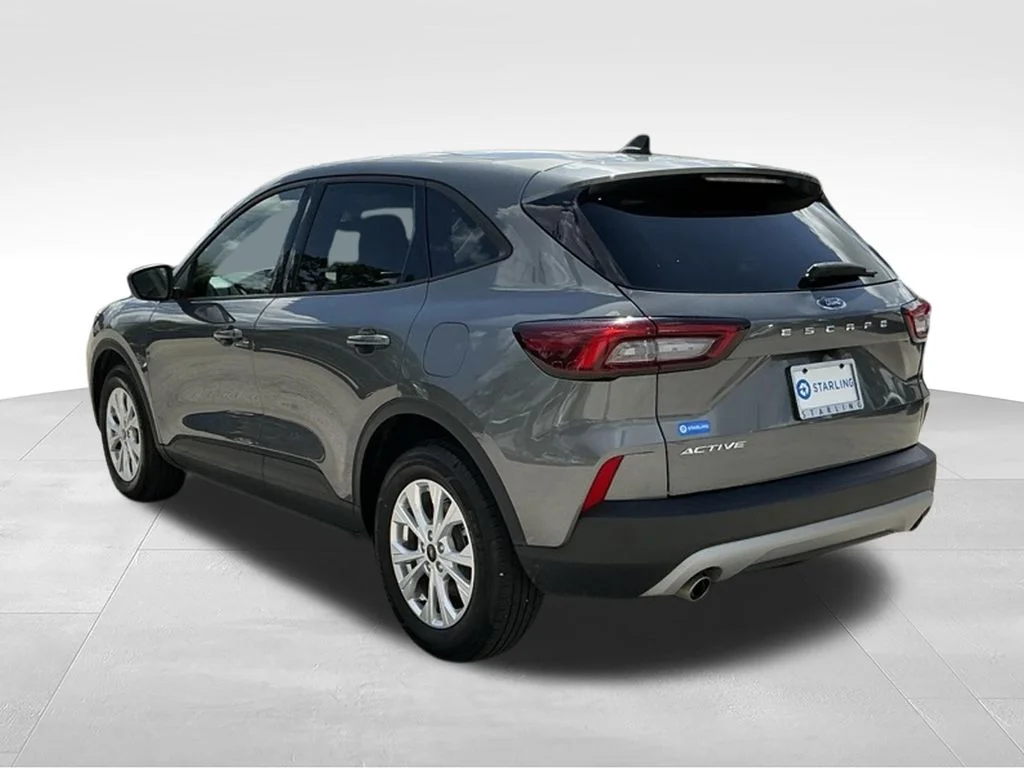 Used 2025 Gray Ford Active image 7