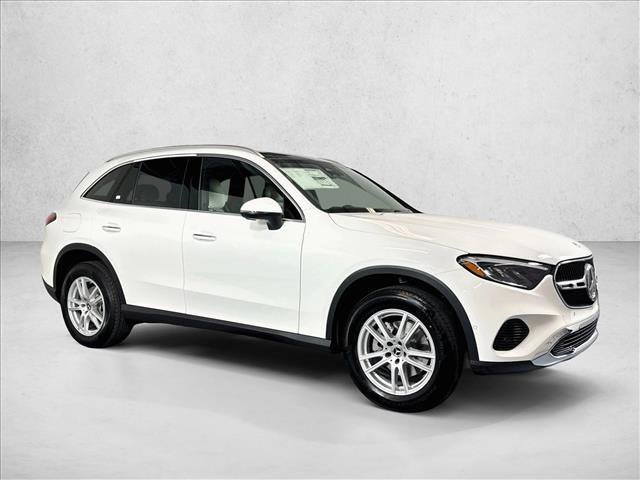 New 2026 Polar White Mercedes-Benz GLC 300 image 33