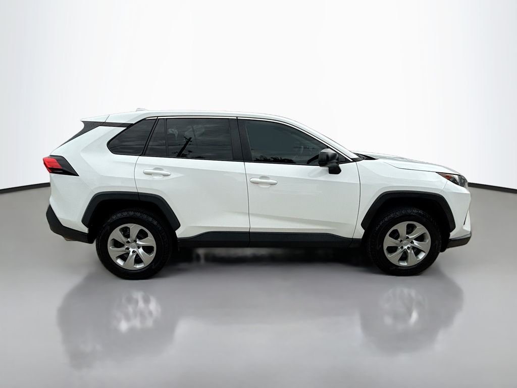 Used 2022 White Toyota LE image 8