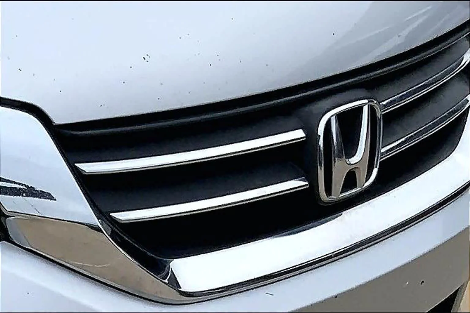 Used 2013 Alabaster Silver Metallic Honda EX-L image 27