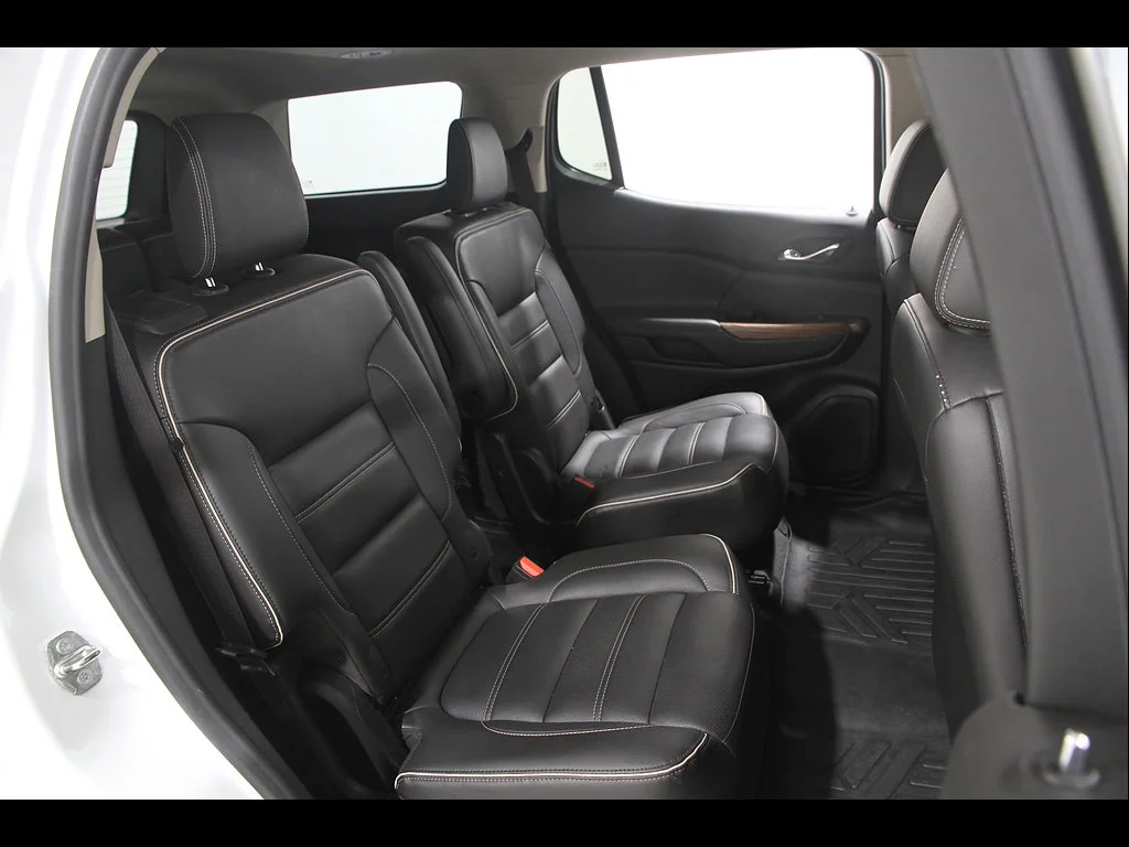 2019 GMC Acadia Denali - Photo 19