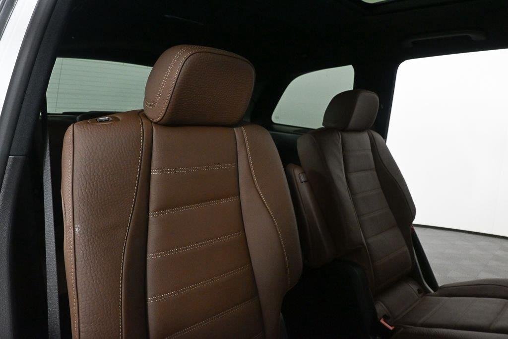 New 2026 MANUFAKTUR Moonlight White Metallic Mercedes-Benz GLS 450 image 21