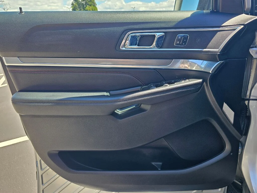 2018 Ford Explorer Sport - Photo 17