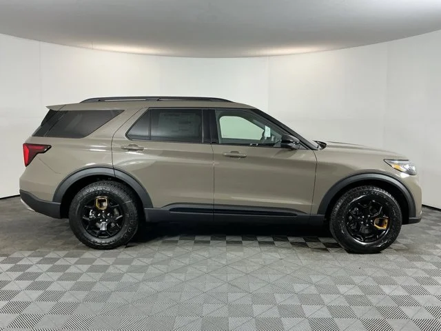 New 2027 Marsh Gray Ford Tremor image 4
