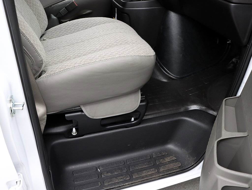 2026 Chevrolet Express Cargo Work Van - Photo 29