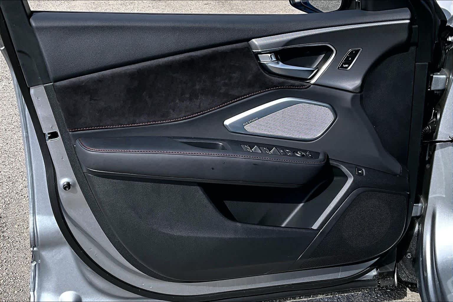 New 2026 Solar Silver Metallic Acura w/A-Spec Package image 10