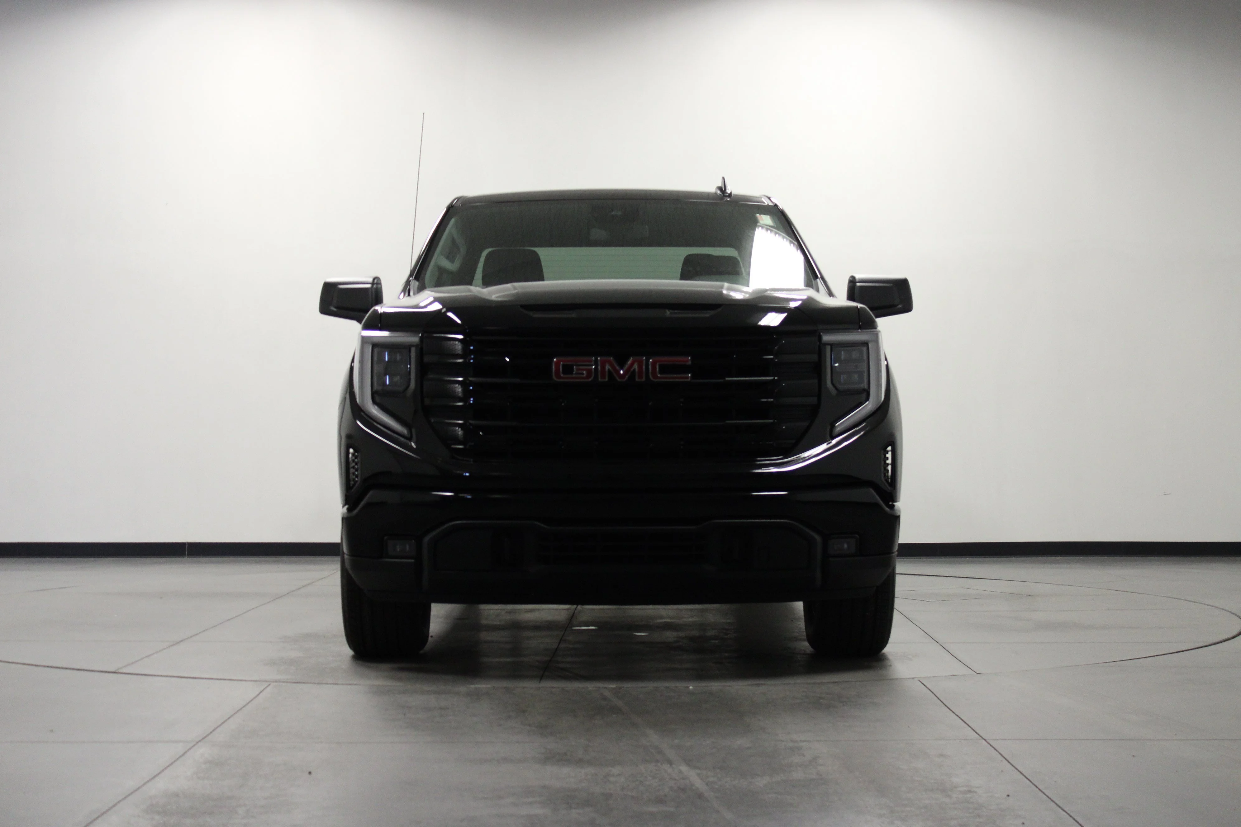 New 2026 Onyx Black GMC Elevation image 9
