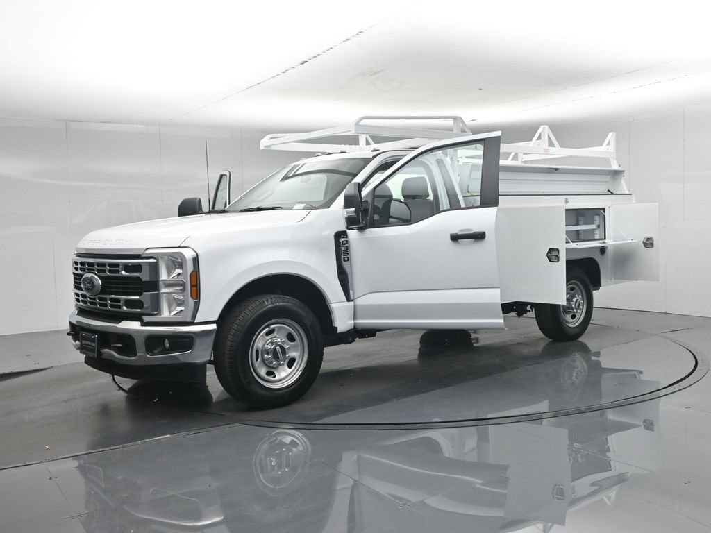 2026 Ford F-350 Super Duty Chassis Cab XL - Photo 32