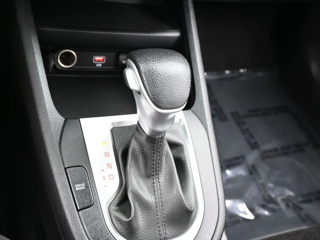 Used 2022 Steel Gray Kia LXS image 20