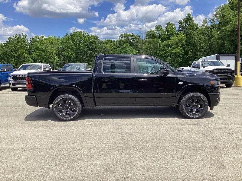 New 2026 Diamond Black Crystal Pearl-Coat Exterior Paint RAM Big Horn/Lone Star image 8