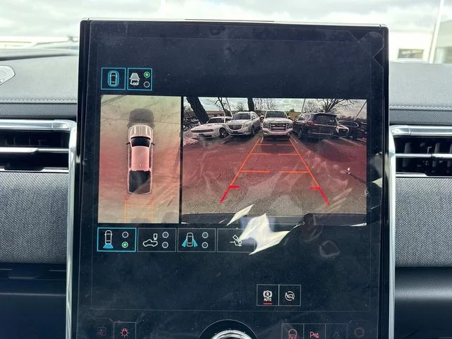 New 2026 White GMC Elevation image 23