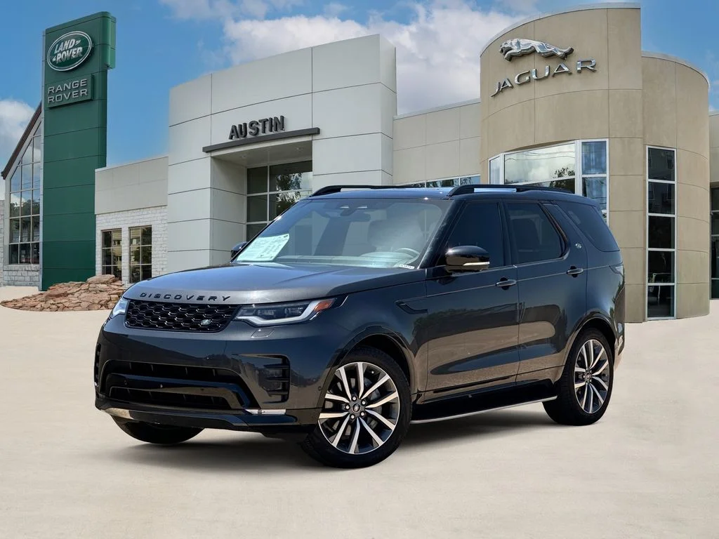 Used 2025  Land Rover Dynamic SE image 1